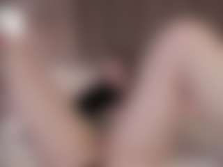 Live cam show with Genne - Blue Eyes on Camsoda