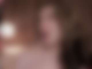 Live cam show with Genne - Solo on Camsoda