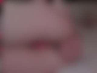 Live cam show with Genne - Lovense Brown Hair on Soda Cam