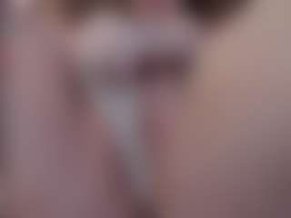 Genne's Live Sex Cam Show