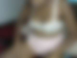 sluttypetite's Live Sex Cam Show