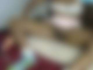 sluttypetite's Live Sex Cam Show