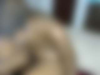 sluttypetite's Live Sex Cam Show