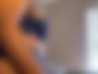 Monroe Macc's Live Sex Cam Show