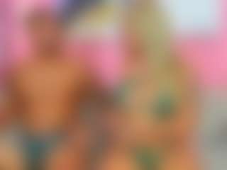 Live cam show with Susi-and-mat - Shaved Pussy on Camsoda