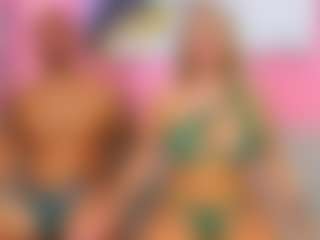 Live cam show with Susi-and-mat - Fingers on Uber Horny