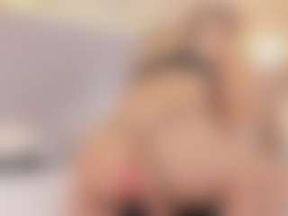 Live cam show with AnahinClar - Latina on CamwithHer | colombia