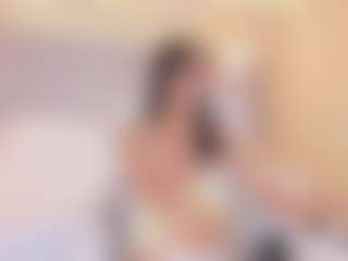 Live cam show with AnahinClar - Cute on xplaylive.com