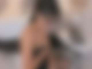 Live cam show with AnahinClar - Oil on Camsoda