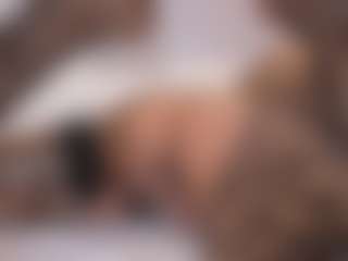 Live cam show with AnahinClar - Camel Toe on Camsoda