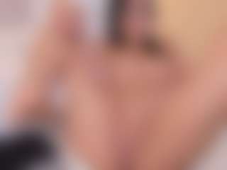 Live cam show with AnahinClar - Oil on Adult Interactions