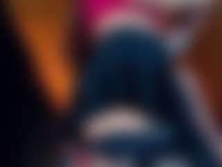 Live-Cam-Show mit sara_buck - Cub auf Camsoda