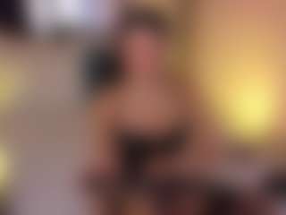Live cam show with JinxVe - Fingering MILF on Dolls Live