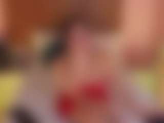 JinxVe MILF webcam performer live streaming
