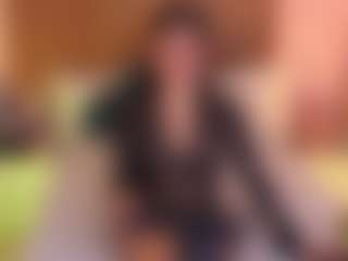 Live cam show with JinxVe - Petite MILF on madthumbs