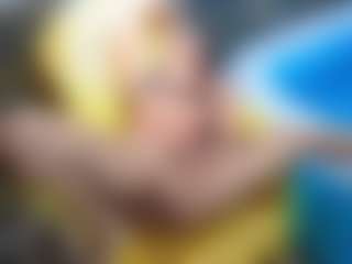 Live cam show with JinxVe - Shaved Pussy MILF on Camsoda