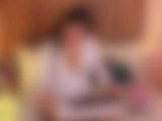 JinxVe MILF webcam performer live streaming