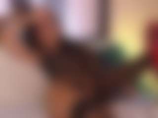 JinxVe MILF webcam performer live streaming