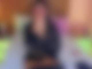 Live cam show with JinxVe - Petite MILF on xxxlivecams.org
