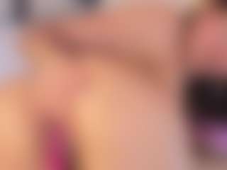 Live cam show with JinxVe - Brown Eyes MILF on AdultVida.com
