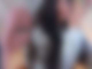 Live cam show with JinxVe - Shaved Pussy MILF on StripNow