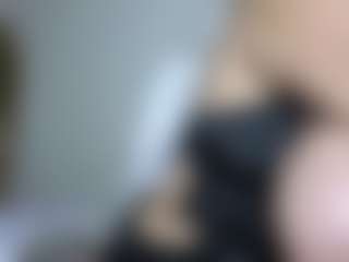 Live cam show with Mature Coquette - Strip Red Hair on livesuperchat.net