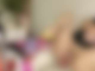 Live cam show with Mature Coquette - Oil on Camsoda