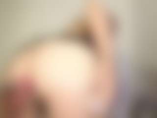 Live cam show with Mature Coquette - Nipple Piercings on nudelive.tv
