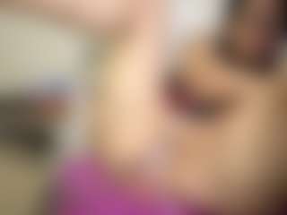 Mature Coquette's Live Sex Cam Show