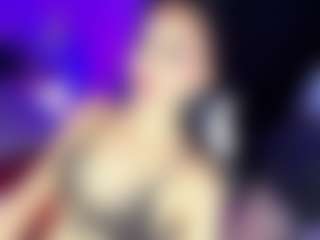 GiaFerrara's Live Sex Cam Show