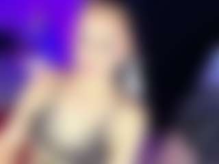 GiaFerrara's Live Sex Cam Show