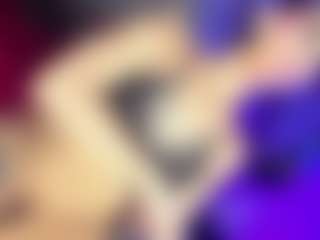 GiaFerrara's Live Sex Cam Show