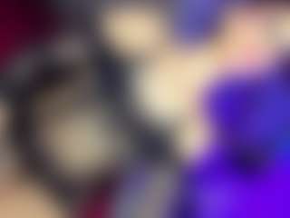 GiaFerrara's Live Sex Cam Show