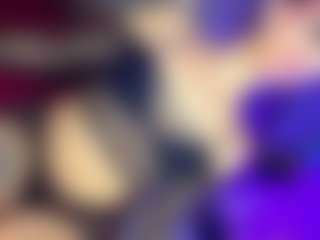 GiaFerrara's Live Sex Cam Show