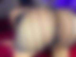 GiaFerrara's Live Sex Cam Show