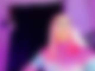 GiaFerrara's Live Sex Cam Show
