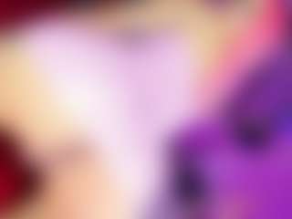 GiaFerrara's Live Sex Cam Show