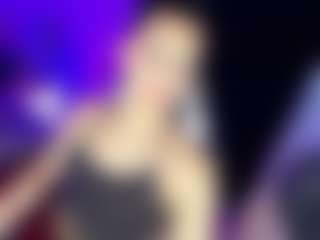 GiaFerrara's Live Sex Cam Show