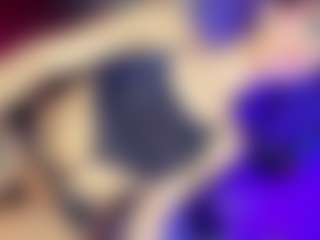 GiaFerrara's Live Sex Cam Show