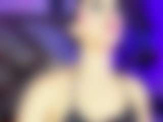 GiaFerrara's Live Sex Cam Show