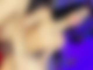 GiaFerrara's Live Sex Cam Show
