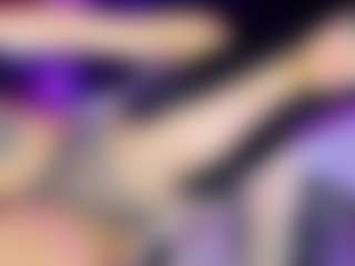 GiaFerrara's Live Sex Cam Show