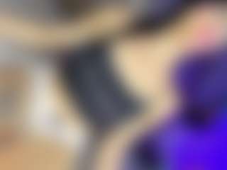 GiaFerrara's Live Sex Cam Show