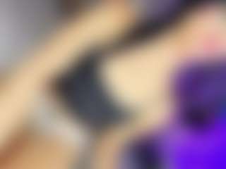 GiaFerrara's Live Sex Cam Show