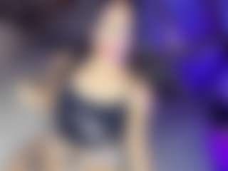 GiaFerrara's Live Sex Cam Show