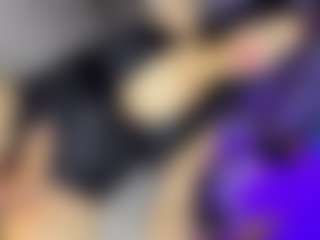 GiaFerrara's Live Sex Cam Show