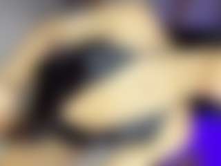 GiaFerrara's Live Sex Cam Show