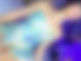 Live cam show with GiaFerrara - Black Hair on SxyPornLive