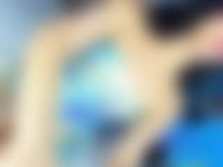 Live cam show with GiaFerrara - Teen (18+) on luckytryst.com