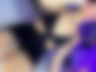 GiaFerrara's Live Sex Cam Show